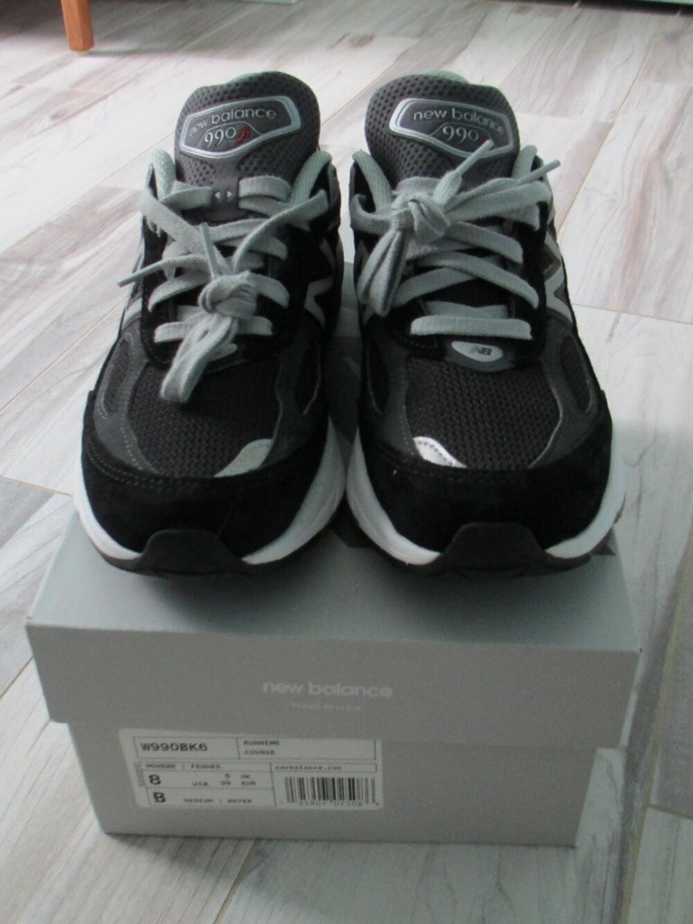 New Balance 990v6
